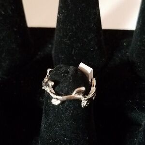 Vine Around Ring Silver Tone Size 7.5